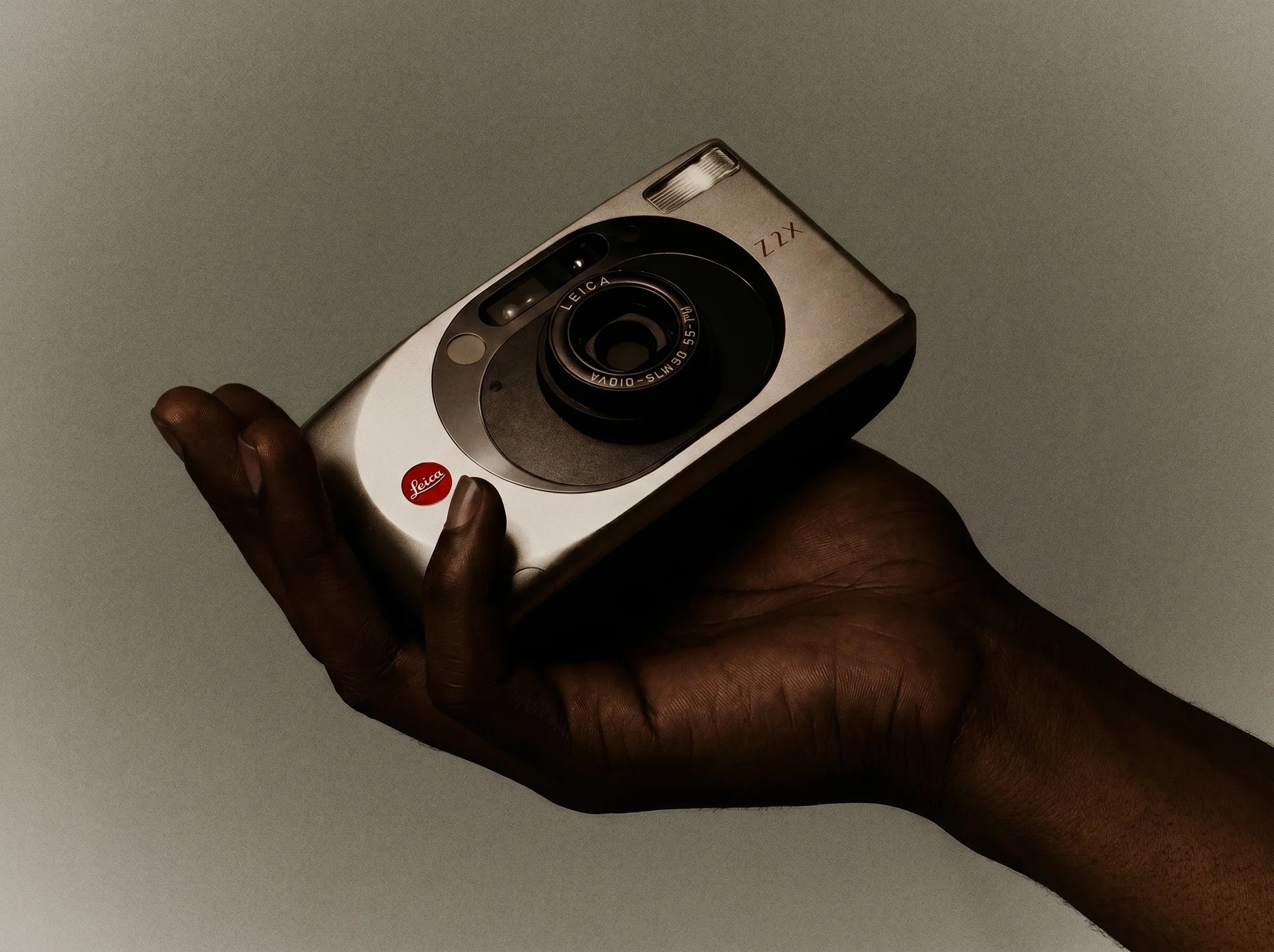 Capture Life in True Analog
